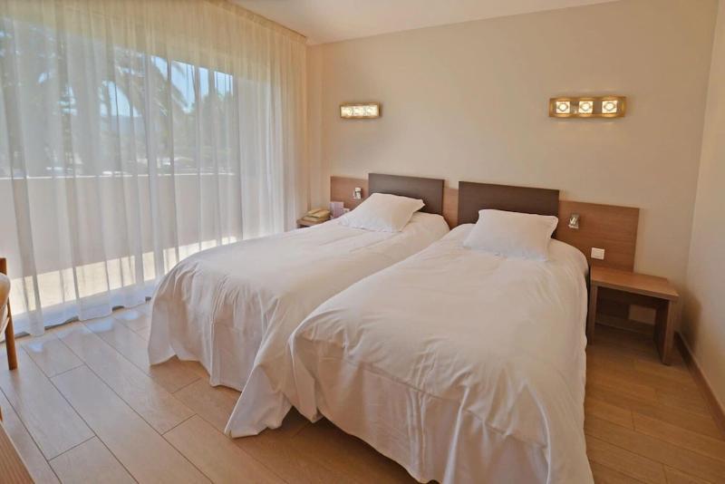 Hotel Poretta ลูเชียนา ภายนอก รูปภาพ